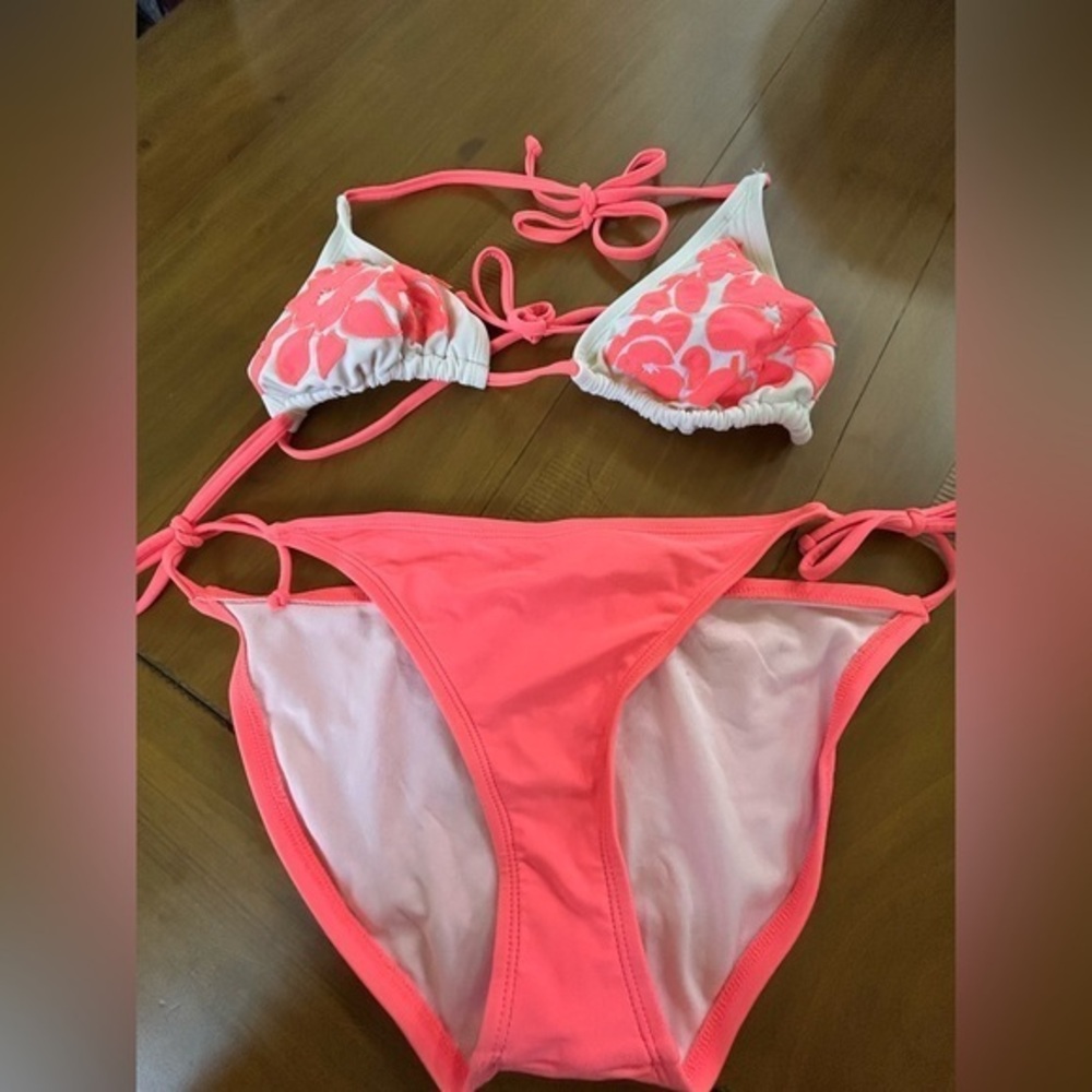 Xhilaration Pink and White Floral Bikini